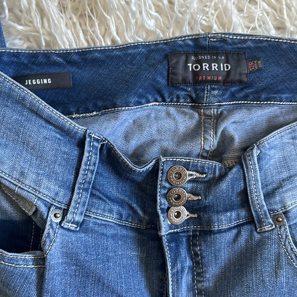 Torrid Premium Jegging - Picture 3 of 5